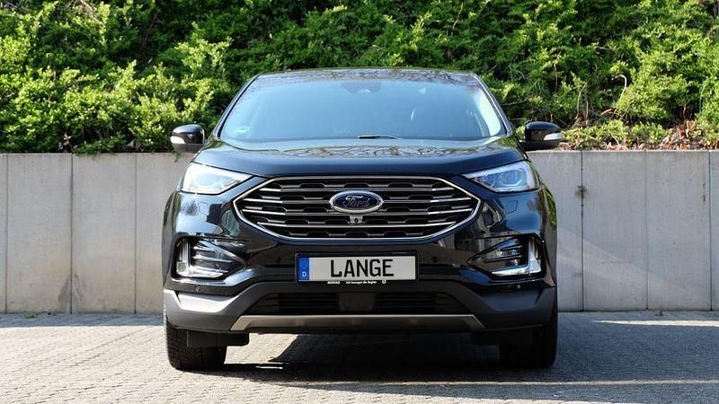 Gebraucht Ford Edge Titanium 238 PS (175 kW) 2019 Obsidianschwarz metallic (metallic) SUV