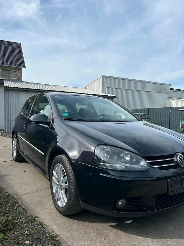 Gebraucht VW Golf V 80 PS (58 kW) 2008 Schwarz Kleinwagen