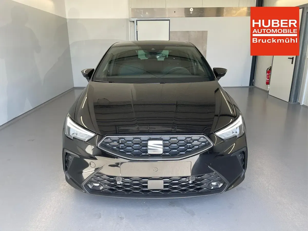 Neu Seat Ibiza Style 116 PS (85 kW) 2026 [0e0e] midnight schwarz metallic Kleinwagen