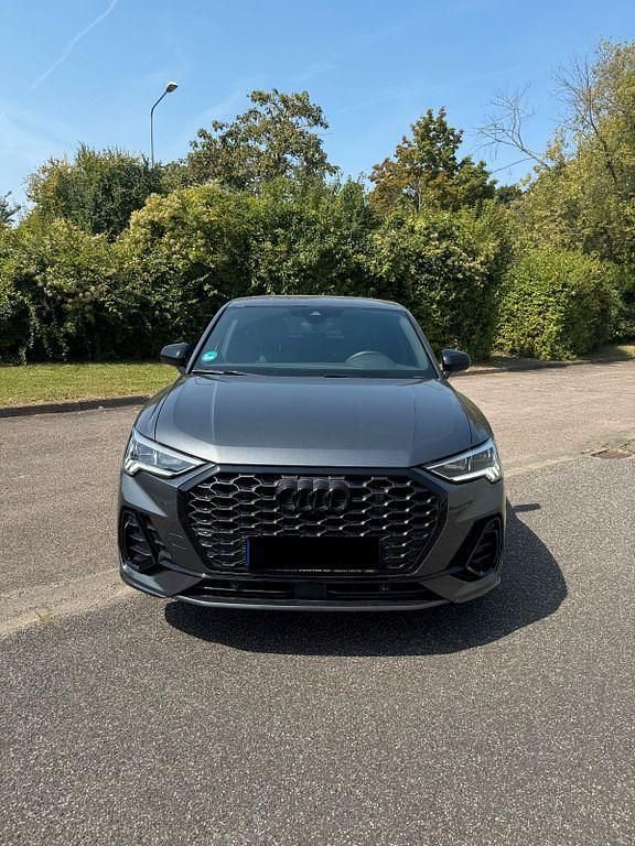 Gebraucht 2023 Audi Q3 Sportback S-Line SUV | 39.900 € (Etwas zu teuer) - Bild 1/4