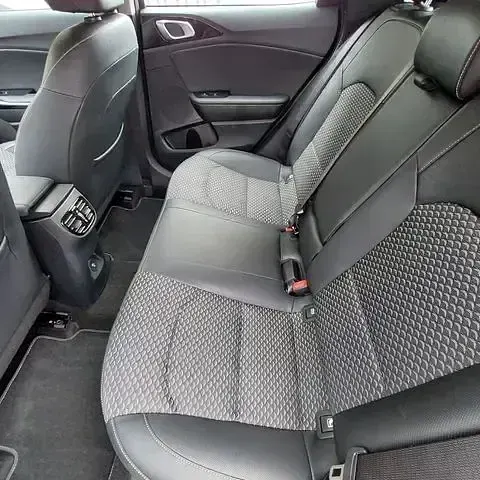 Gebraucht Kia XCeed Spirit 136 PS (100 kW) 2024 Silber SUV