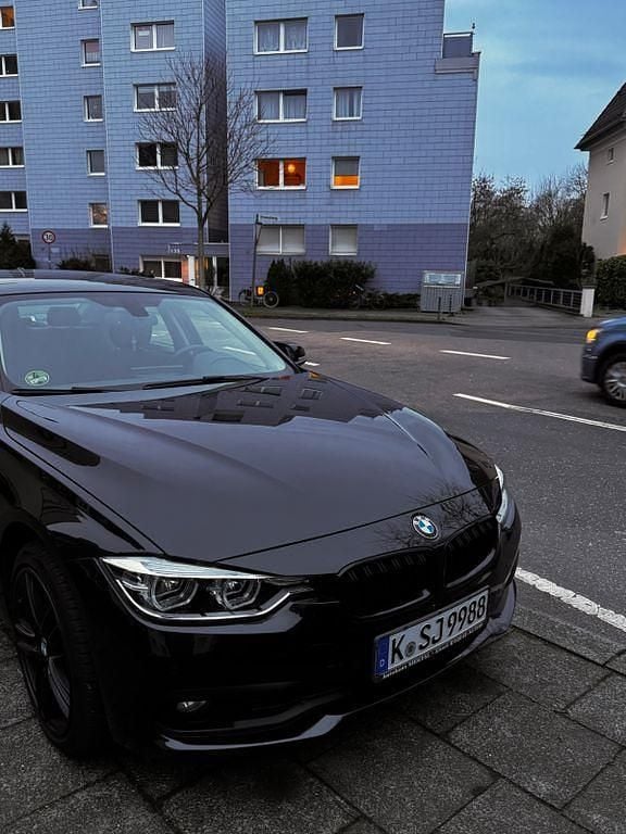 Gebraucht BMW 320 Advantage 184 PS (135 kW) 2017 Schwarz Limousine