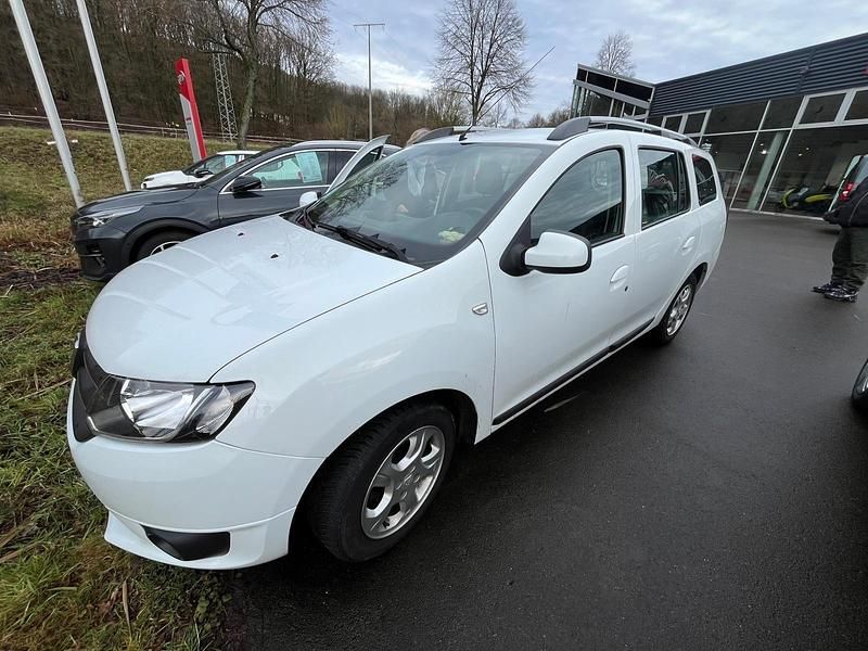 Weiß Gebraucht 2014 Dacia Logan Kombi | 3.990 € - Bild 1/4