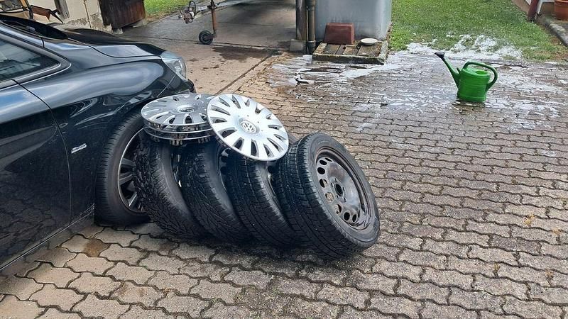 Gebraucht BMW 218 Active Tourer Sport Line 150 PS (110 kW) 2017 Schwarz Van / Kleinbus