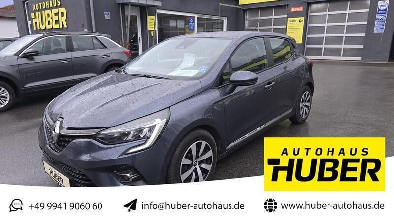 Grau Gebraucht 2021 Renault Clio V Experience Limousine | 11.650 € (Superpreis) - Bild 1/4