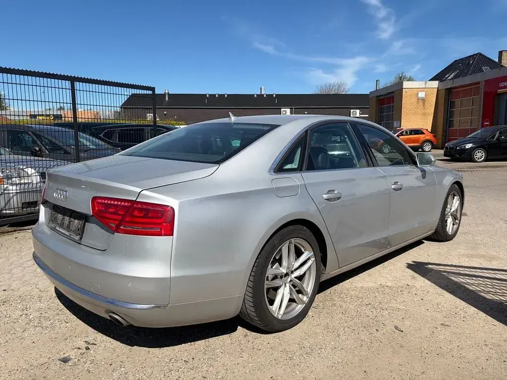 Gebraucht Audi A8 Sport 250 PS (183 kW) 2012 Silber Limousine