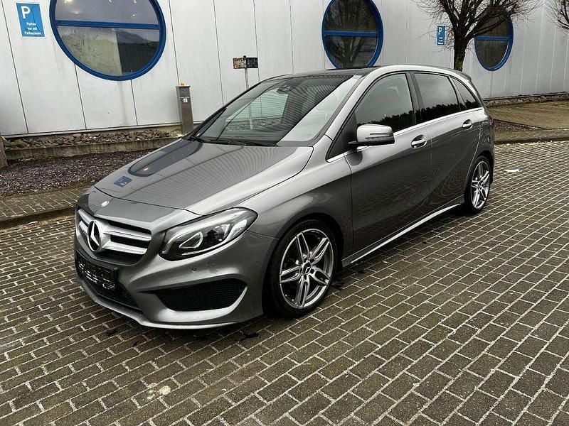 Grau Gebraucht 2015 Mercedes B200 AMG line Van / Kleinbus | 11.290 € (Fairer Preis) - Bild 1/4