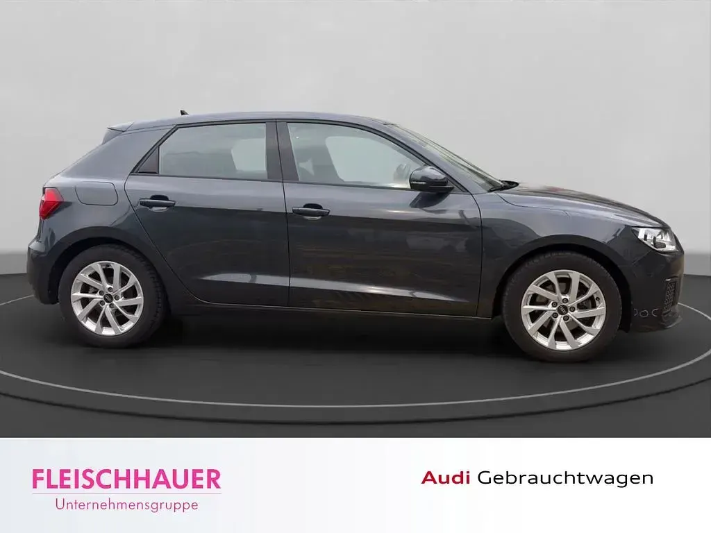Gebraucht Audi A1 Advanced 110 PS (80 kW) 2023 Grau SUV