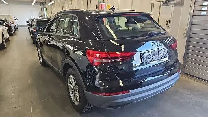 Gebraucht Audi Q3 Ambiente 150 PS (110 kW) 2022 Schwarz SUV