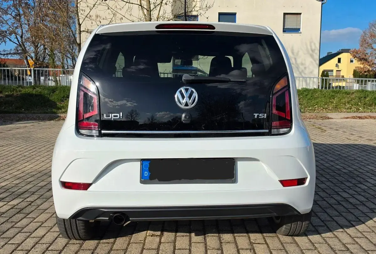 Używany VW up! Beats 90 KM (66 kW) 2017 Biały Hatchback