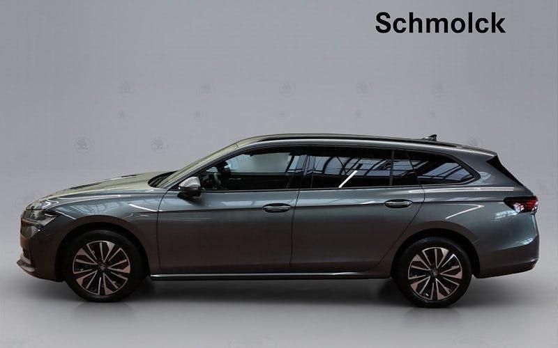 Gebraucht Skoda Superb Selection 150 PS (110 kW) 2025 Grau Kombi