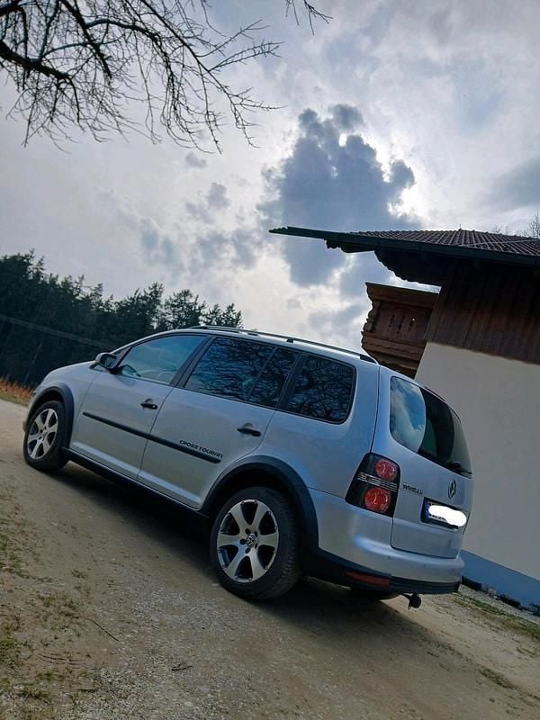 Gebraucht VW Touran Cross 170 PS (125 kW) 2007 Silber Van / Kleinbus