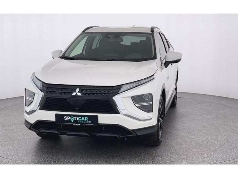 Gebraucht Mitsubishi Eclipse Cross Basis 188 PS (138 kW) 2022 Weiß SUV