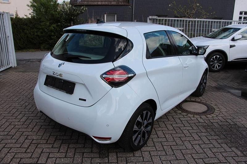 Gebraucht Renault Zoe Evolution 80 kW (109 PS) 2023 Weiß Kleinwagen