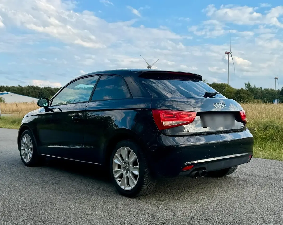 Gebraucht Audi A1 Sport 122 PS (89 kW) 2010 Schwarz Kleinwagen
