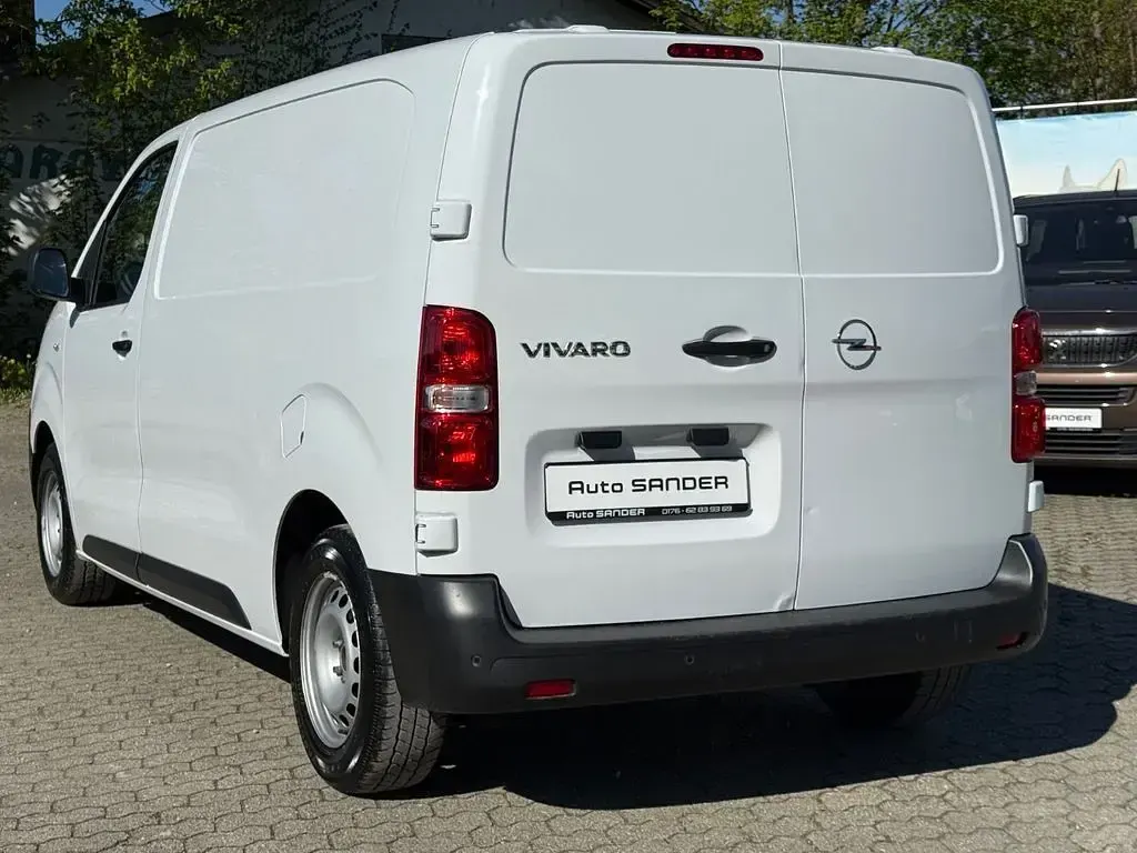 Gebraucht Opel Vivaro-e Combi Edition 120 PS (88 kW) 2024 Weiß Van / Kleinbus