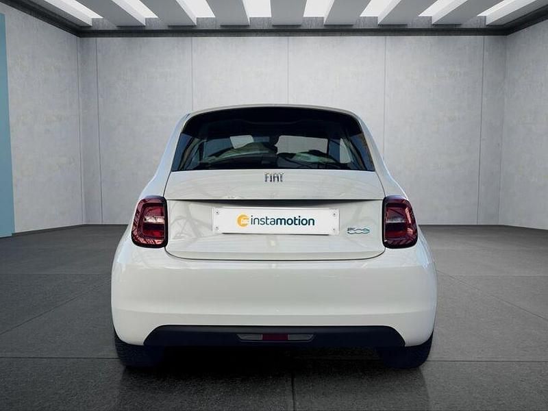 Gebraucht Fiat 500e Basis 86 kW (118 PS) 2023 Weiß Kleinwagen