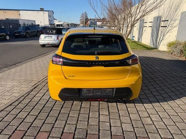 Gebraucht Peugeot 208 Active 101 PS (74 kW) 2020 Jaune faro (senf ) Kleinwagen