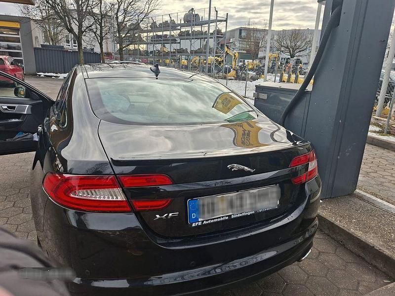 Gebraucht Jaguar XF 200 PS (147 kW) 2014 Schwarz Limousine