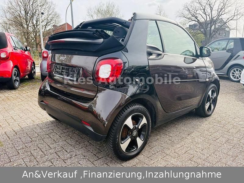 Gebraucht Smart ForTwo Cabrio 90 PS (66 kW) 2017 Braun Cabrio