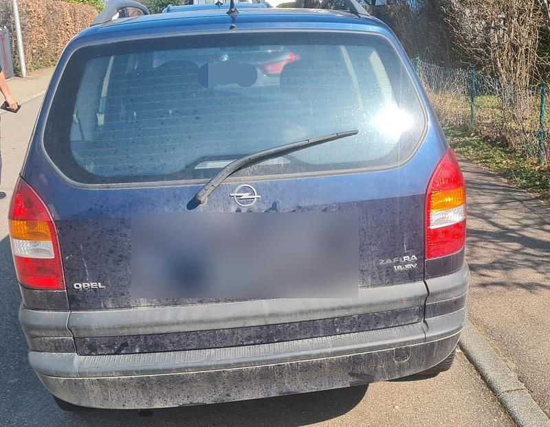 Gebraucht Opel Zafira Elegance 125 PS (91 kW) 2001 Blau Van / Kleinbus