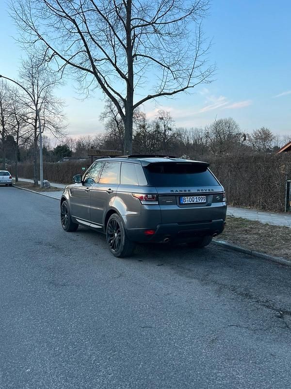 Gebraucht Land Rover Range Rover 210 PS (154 kW) 2014 Grün SUV