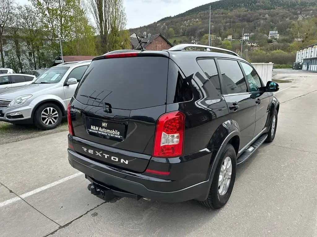 Gebraucht SsangYong Rexton 178 PS (130 kW) 2017 Schwarz SUV