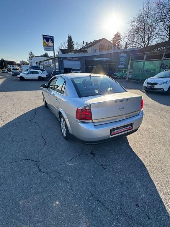 Gebraucht Opel Vectra Elegance 122 PS (89 kW) 2004 Silber Limousine