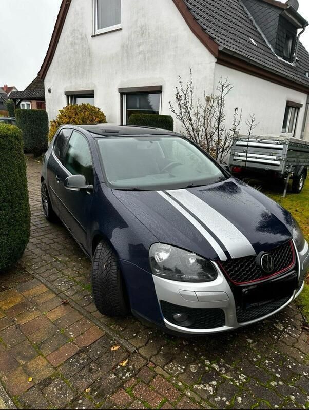 Blau Gebraucht 2005 VW Golf V Limousine | 2.950 € (Fairer Preis) - Bild 1/4
