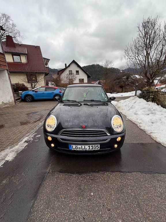 Gebraucht Mini ONE Seven 90 PS (66 kW) 2005 Schwarz Kleinwagen