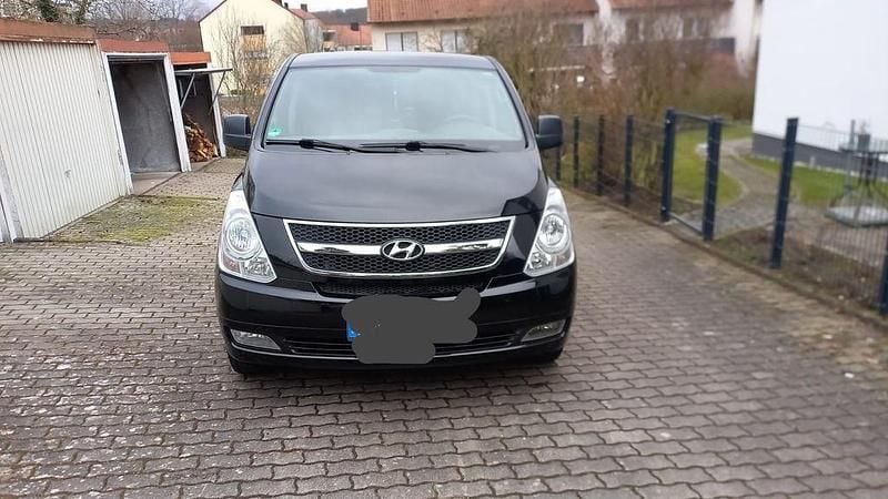 Gebraucht Hyundai H-1 170 PS (125 kW) 2011 Schwarz Van / Kleinbus