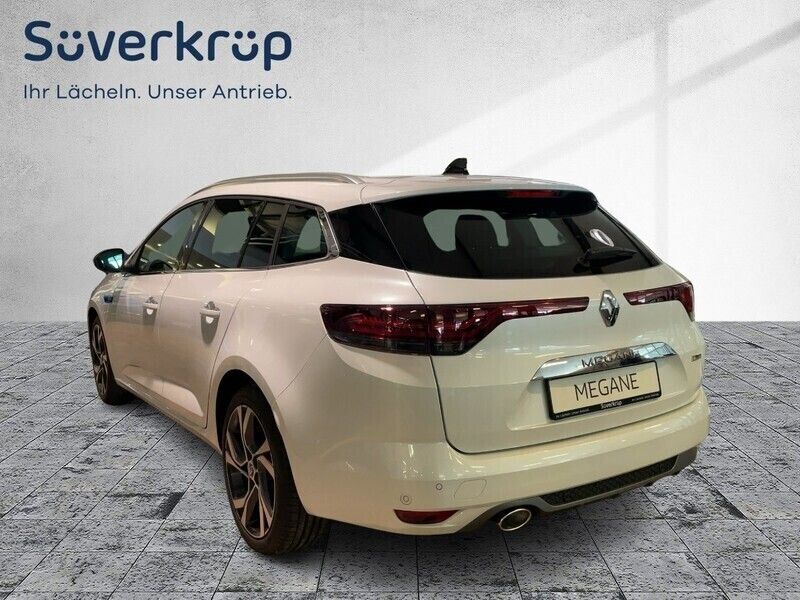 Gebraucht Renault Mégane GrandTour R.S. 158 PS (116 kW) 2023 Weiß Kombi