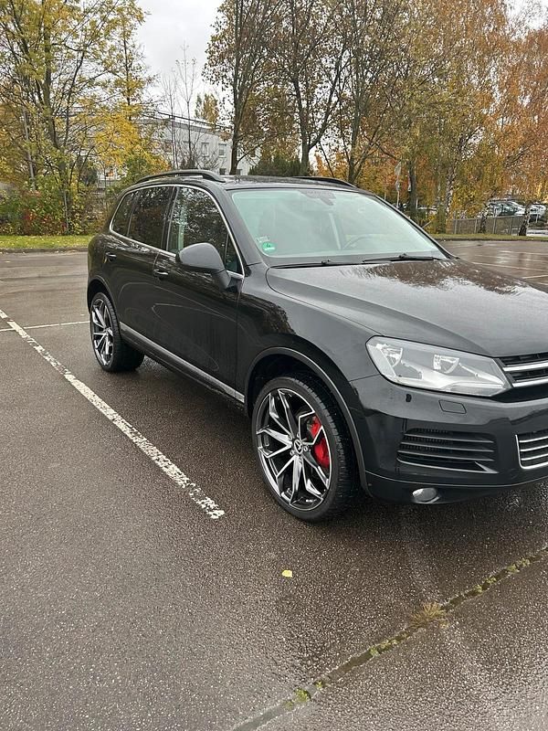 Gebraucht VW Touareg 204 PS (150 kW) 2011 Schwarz SUV
