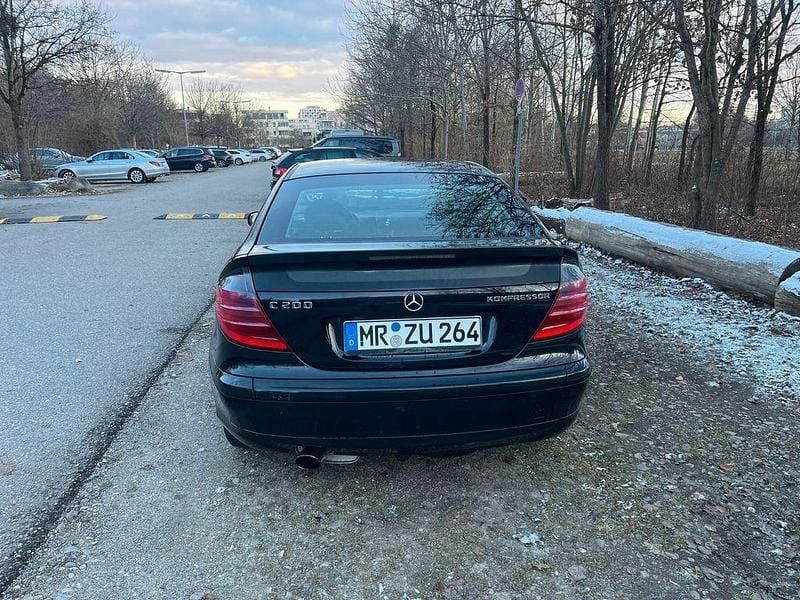 Używany Mercedes C200 163 KM (119 kW) 2003 Czarny Coupe