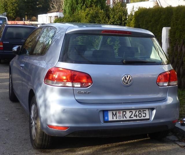 Gebraucht VW Golf VI Trendline 76 PS (55 kW) 2008 Blau metallic Kleinwagen