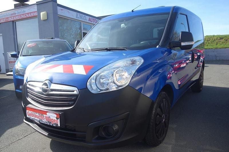 Usata Opel Combo 120 CV (88 kW) 2014 Blu Monovolume