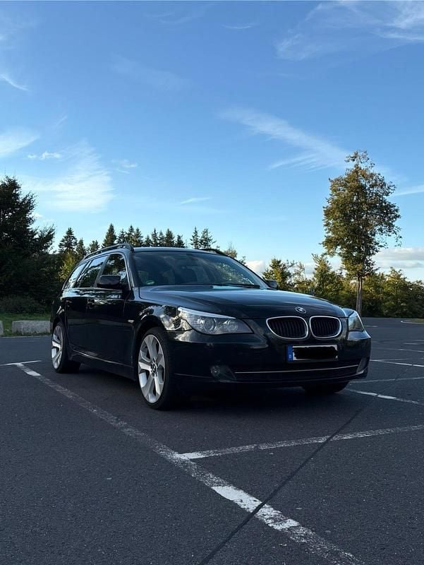 Gebraucht BMW 520 Sport Line 150 PS (110 kW) 2007 Schwarz Kombi