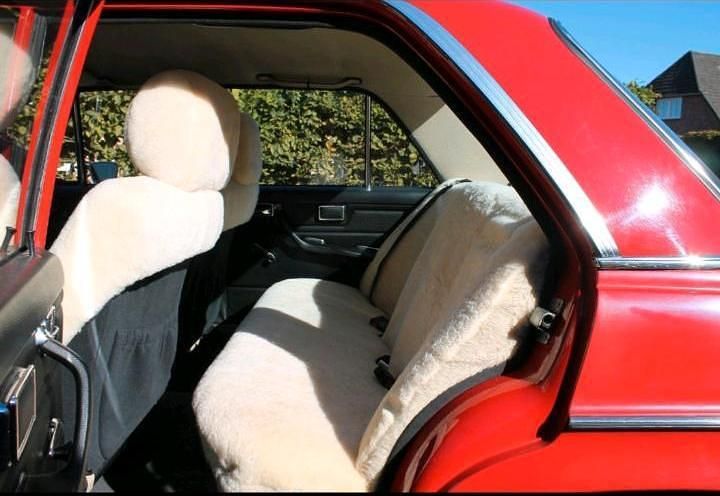 Gebraucht Mercedes 200 54 PS (39 kW) 1973 Rot Limousine