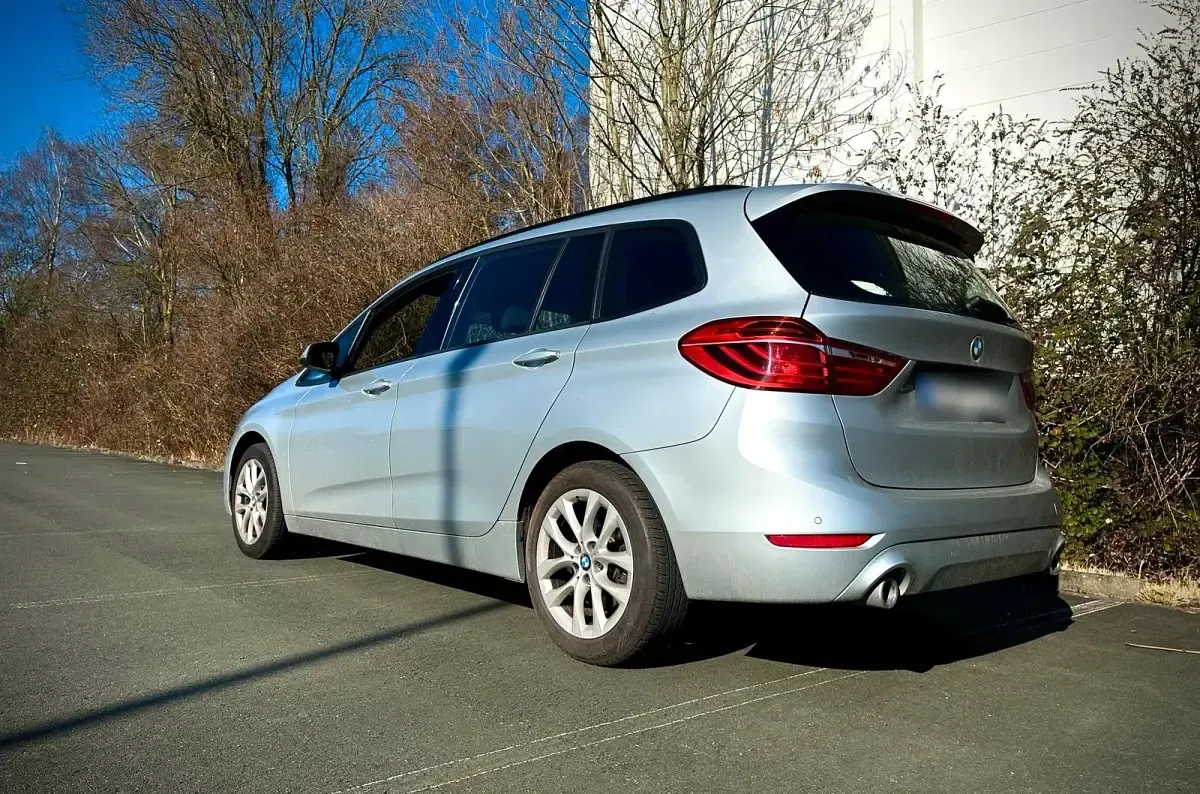Używany BMW 220 Advantage 190 KM (139 kW) 2019 Srebrny Kombi
