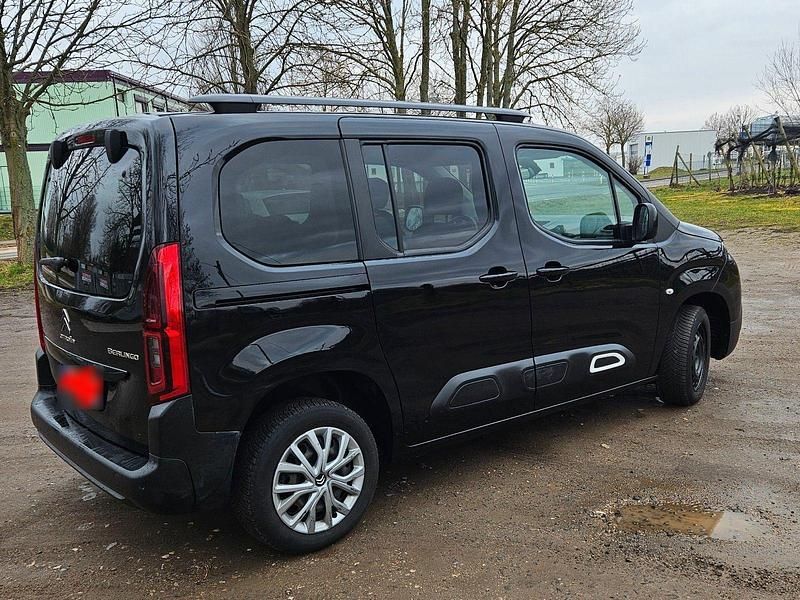 Gebraucht Citroën Berlingo Shine 102 PS (75 kW) 2019 Schwarz Van / Kleinbus