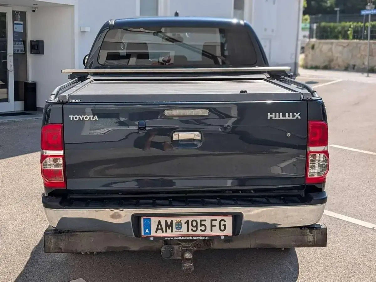 Gebraucht Toyota HiLux City 171 PS (125 kW) 2015 Blau Pickup