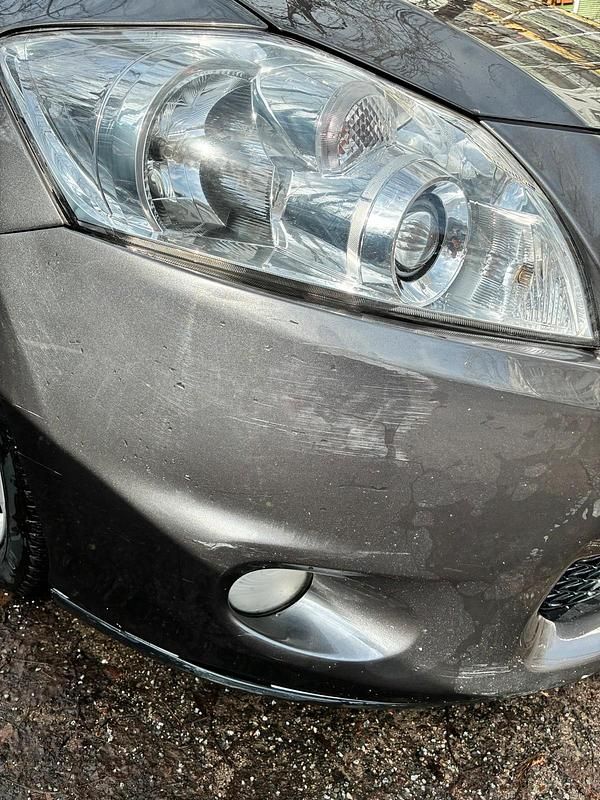 Gebraucht Toyota Auris 132 PS (97 kW) 2011 Grau Kleinwagen