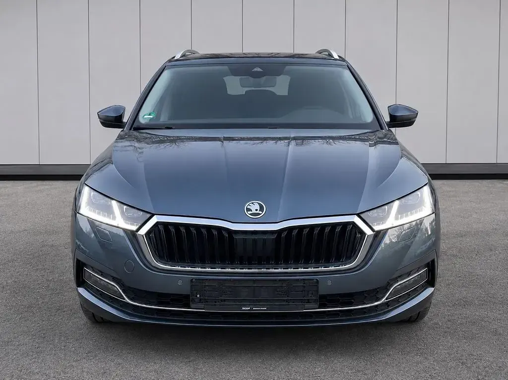 Gebraucht Skoda Octavia 150 PS (110 kW) 2021 Grau Limousine