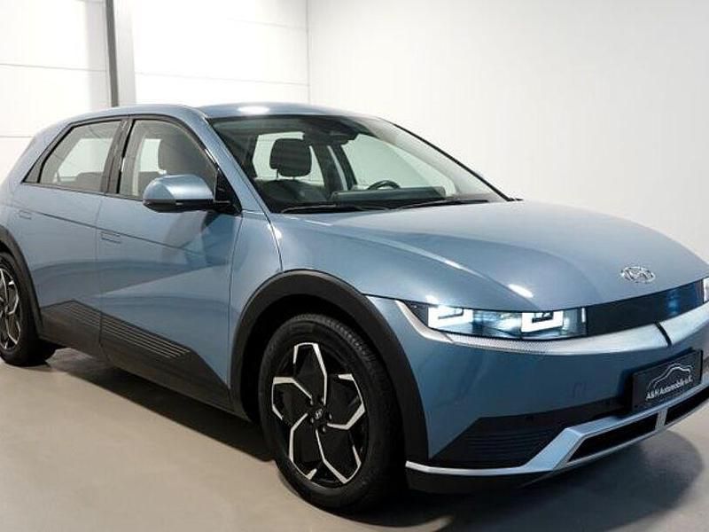 Lucid blue / mic (metallic) Gebraucht 2022 Hyundai Ioniq 5 Dynamiq SUV | 26.900 € (Superpreis) - Bild 1/4