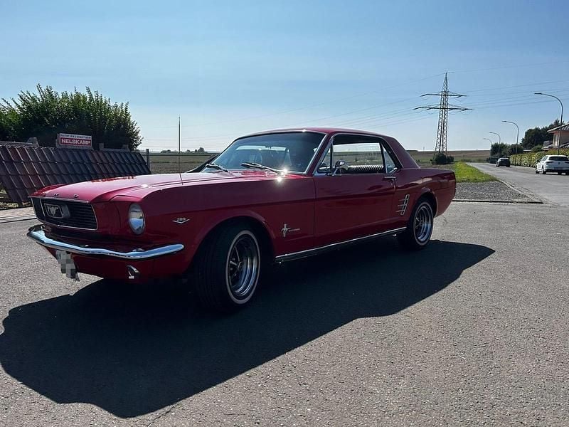 Gebraucht Ford Mustang 200 PS (147 kW) 1966 Rot Coupé