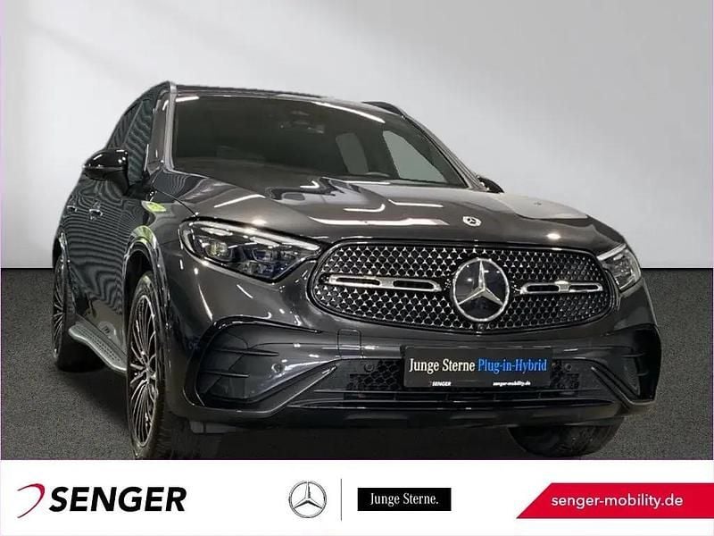 Grau Gebraucht 2023 Mercedes GLC300e AMG | 62.440 € (Fairer Preis) - Bild 1/1
