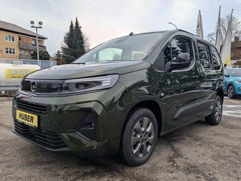 Grün Neu 2025 Opel Combo Life Van / Kleinbus | 25.990 € (Fairer Preis) - Bild 1/4