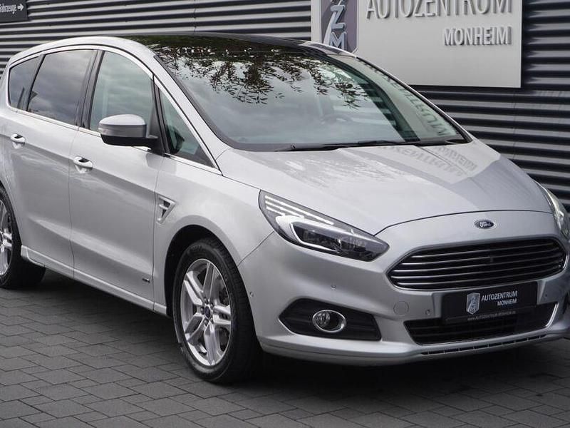 Gebraucht Ford S-MAX Titanium 190 PS (139 kW) 2019 Polarsilber metallic Van / Kleinbus