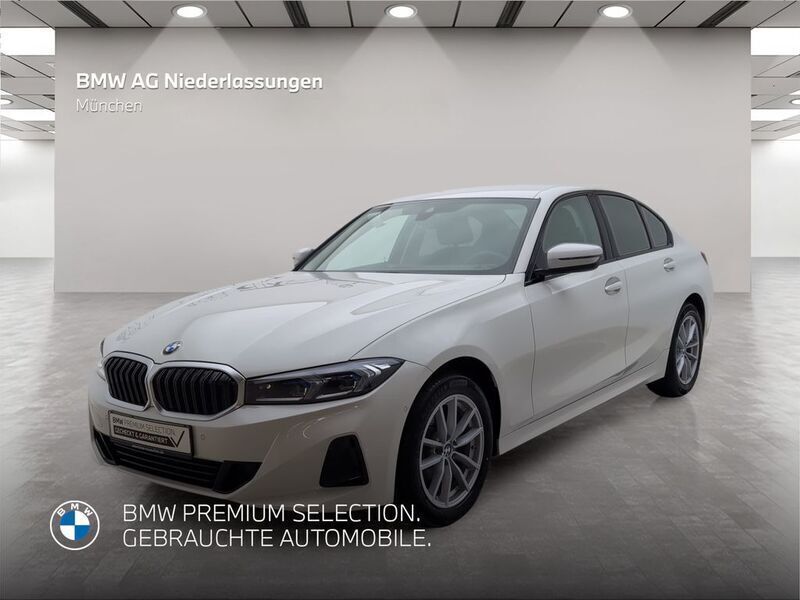 Weiß Gebraucht 2024 BMW 318 Shadowline Limousine | 34.495 € (Guter Preis) - Bild 1/2