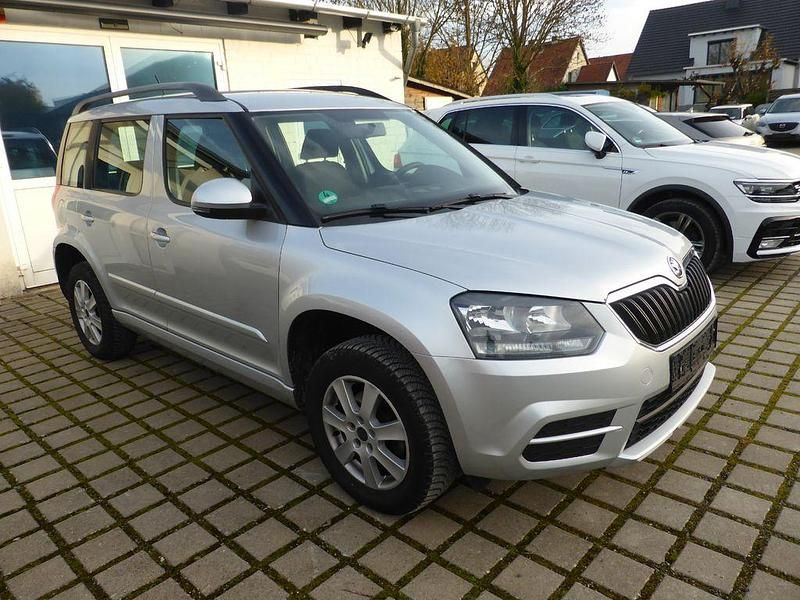 Gebraucht Skoda Yeti Active 105 PS (77 kW) 2014 Silber SUV